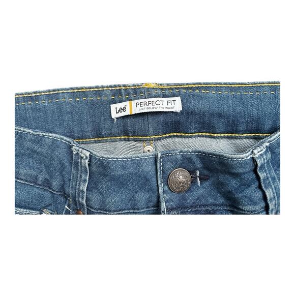 LEE Womens Petite Size 16P Perfect Fit Just Below Waist Blue Jeans 28.5" Inseam - Picture 8 of 8